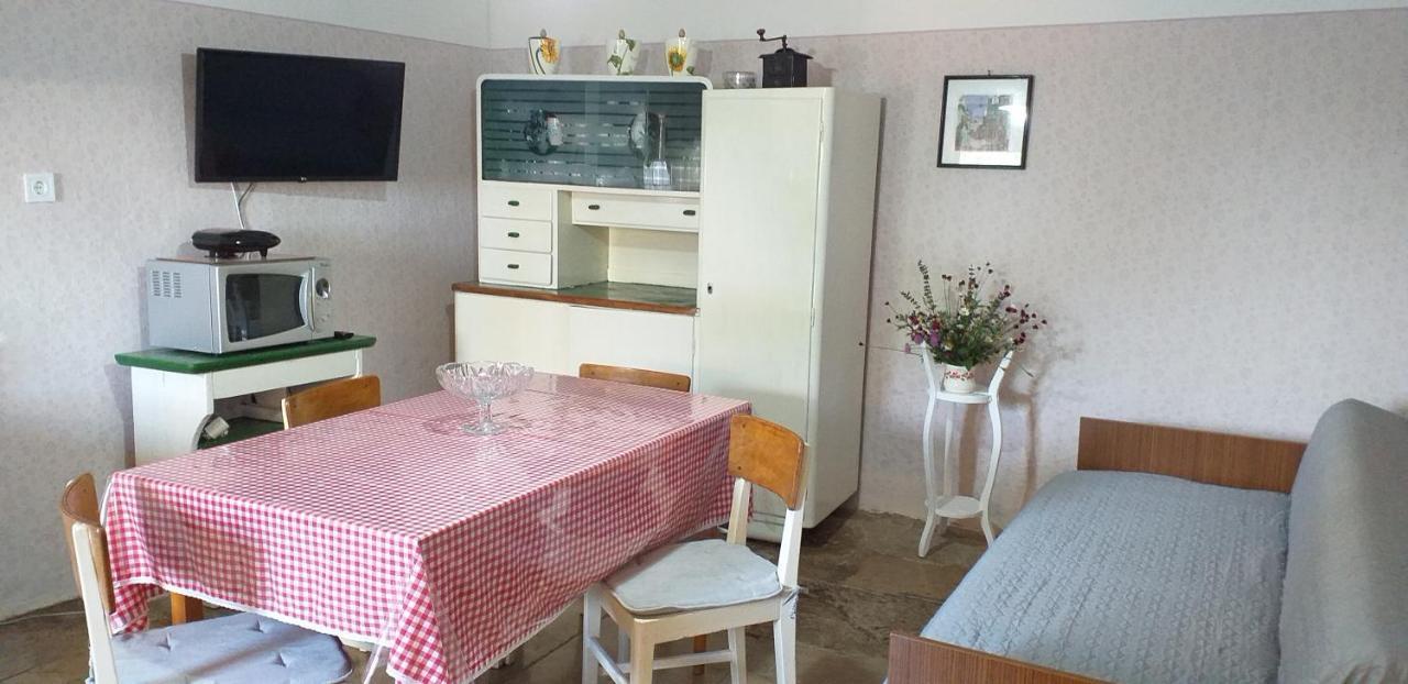 Rural Apartment Carolina Zrenj ภายนอก รูปภาพ