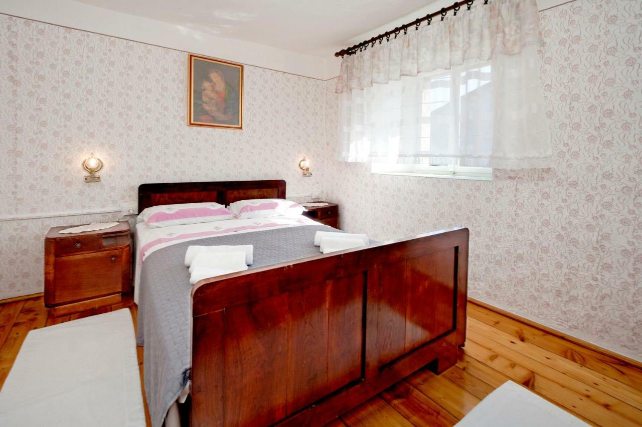 Rural Apartment Carolina Zrenj ภายนอก รูปภาพ