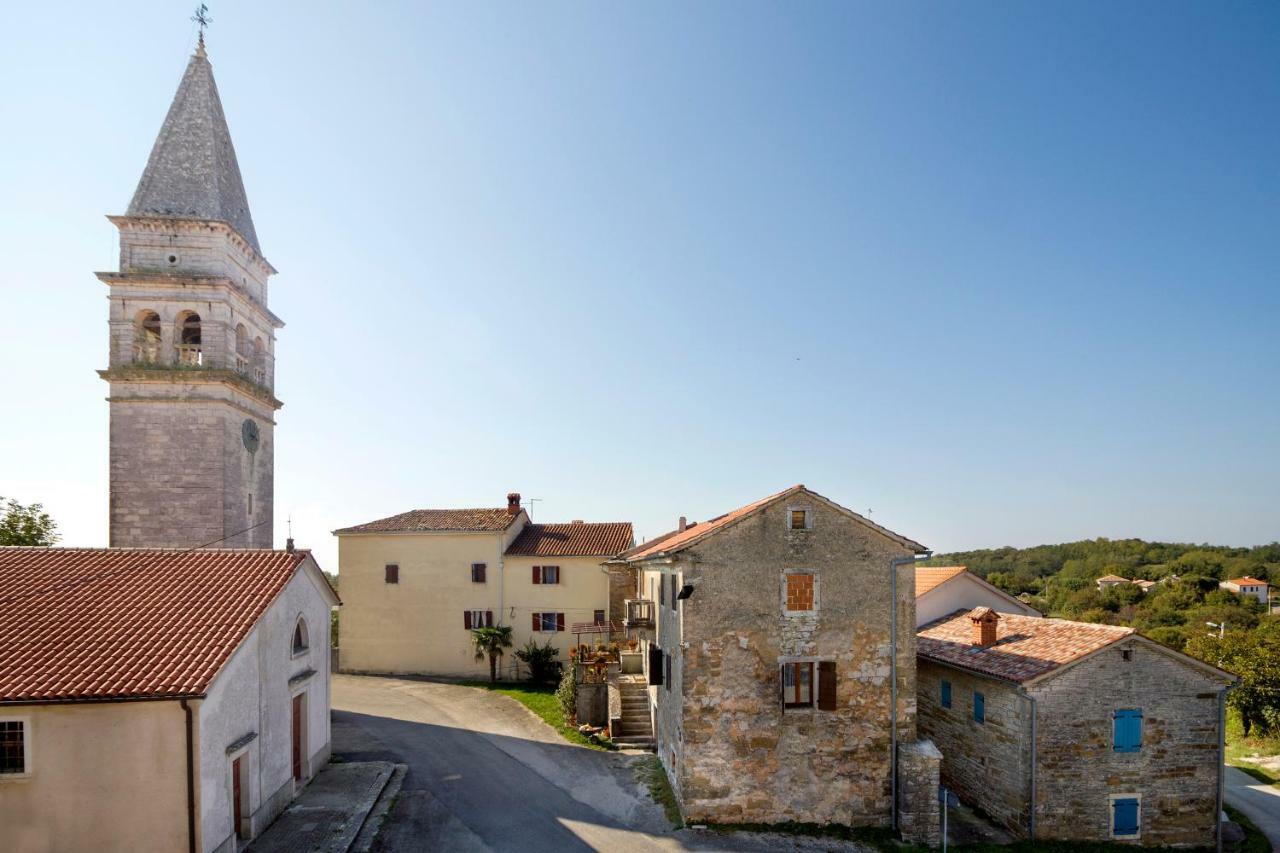 Rural Apartment Carolina Zrenj ภายนอก รูปภาพ